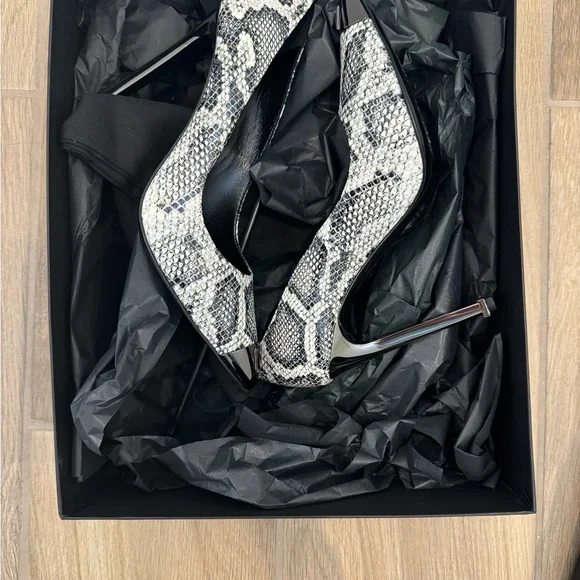 Marcell von Berlin Designer Snakeskin High Heels - Picture 5 of 6